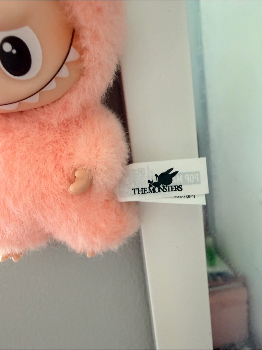 Pin for love Labubu (u) - Picture 3 of 3